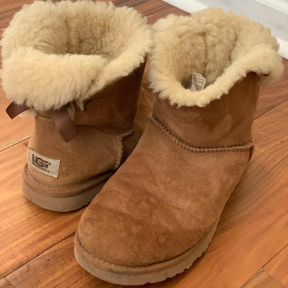CHESTNUT BAILEY BOW II UGGS